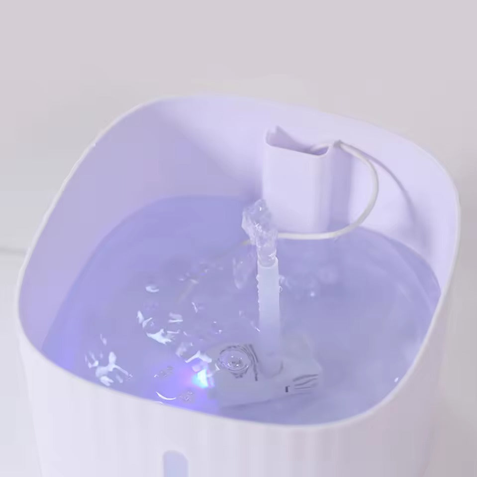 WhiskerFlow Cat Water Fountain by PetVibe