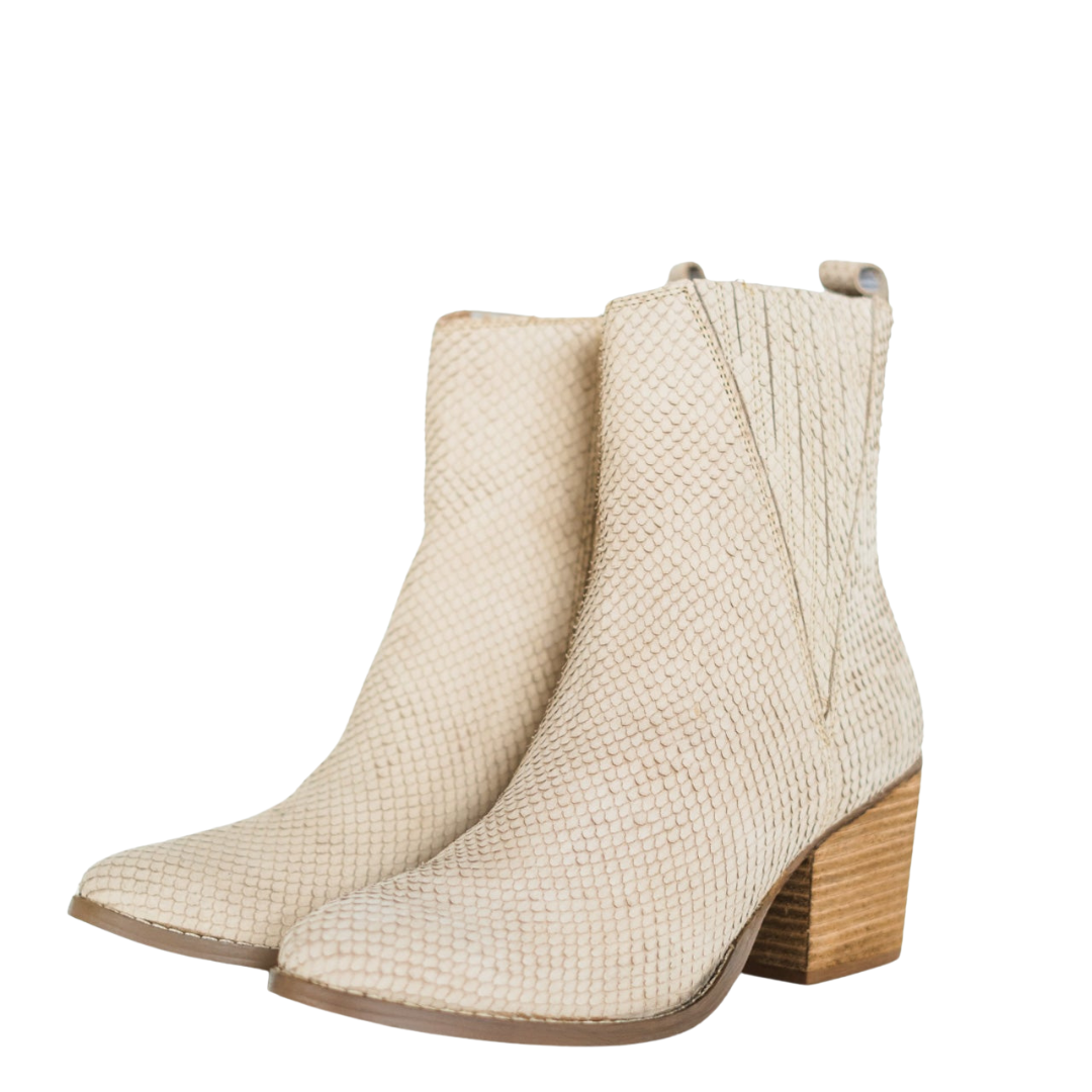 Taris Ankle Boot in Cream