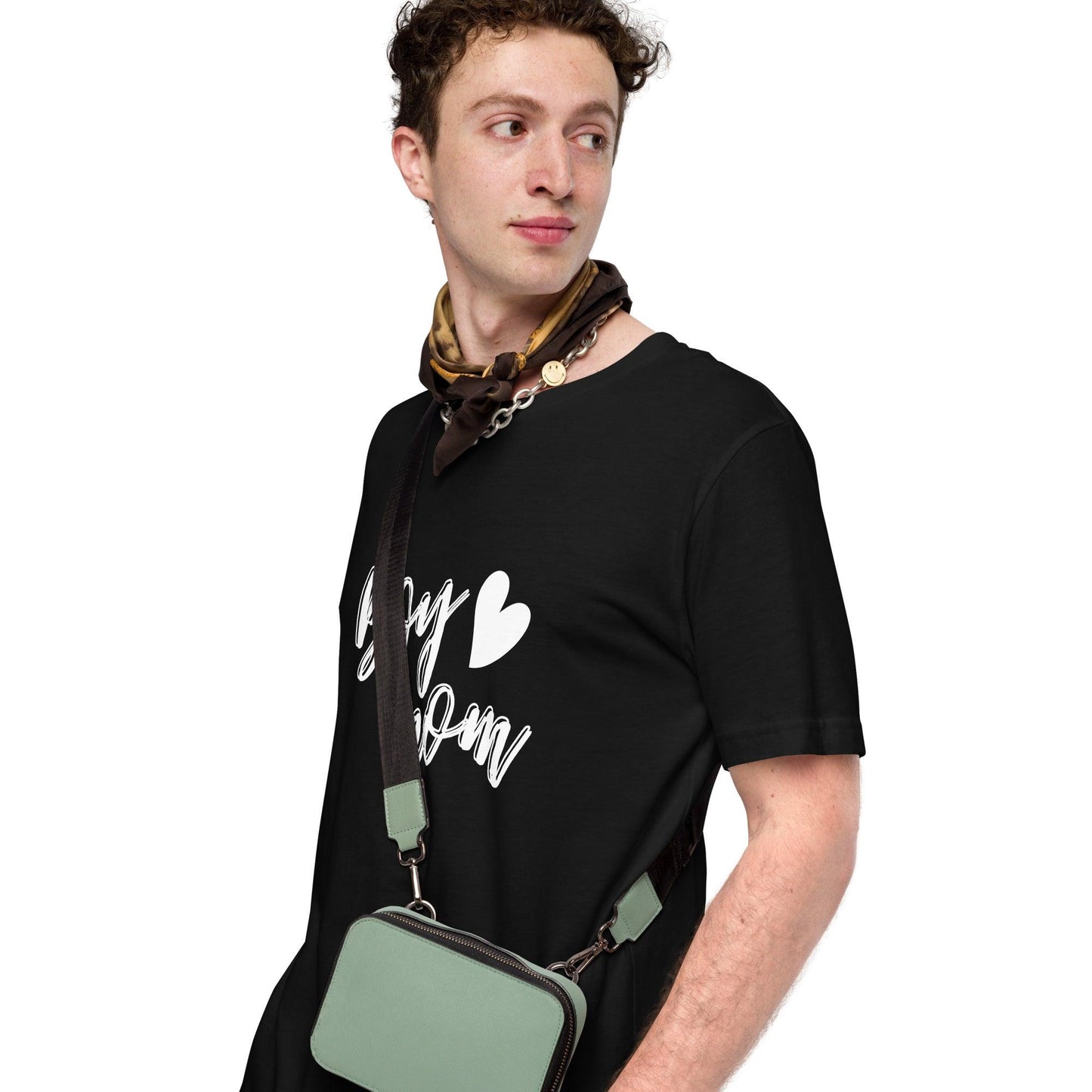 Boy Love Mom Unisex t-shirt - TheGivenGet