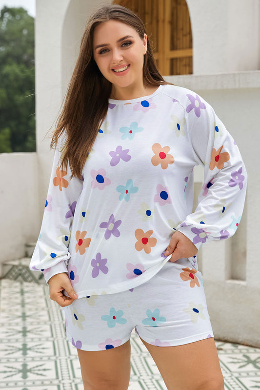White Plus Size Flower Print Raglan Pullover and Shorts Outfit