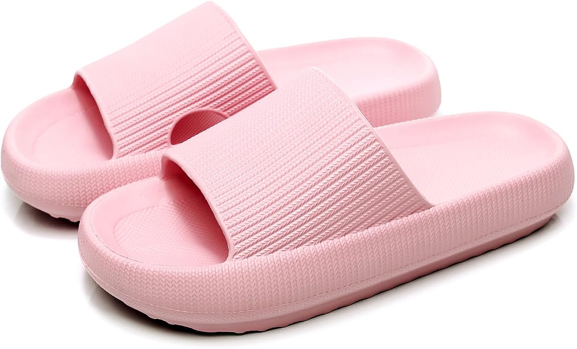 Cloud Slippers – Pillow-Soft Indoor Slides for All-Day Comfort