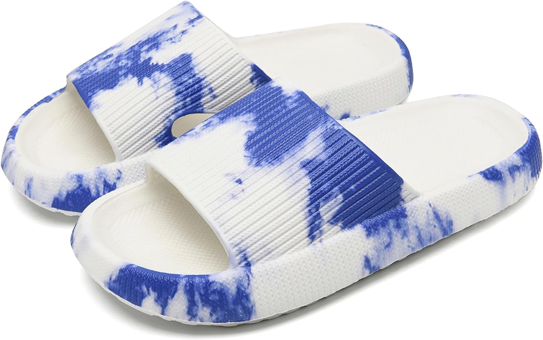 Cloud Slippers – Pillow-Soft Indoor Slides for All-Day Comfort