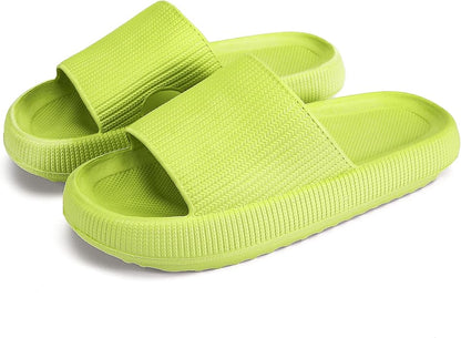 Cloud Slippers – Pillow-Soft Indoor Slides for All-Day Comfort