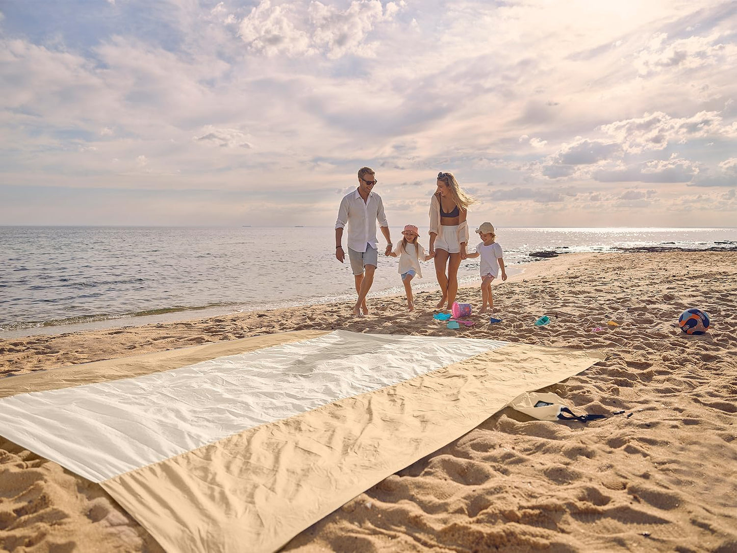 Extra Large Sandproof Waterproof Beach Blanket with Stakes