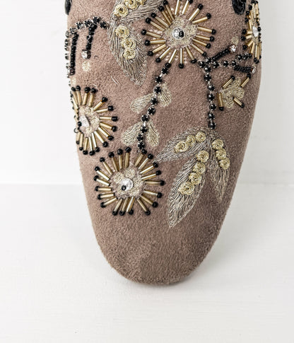 Floral Island Flats in Taupe