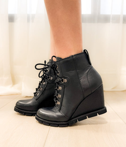 Joana Boot in Black