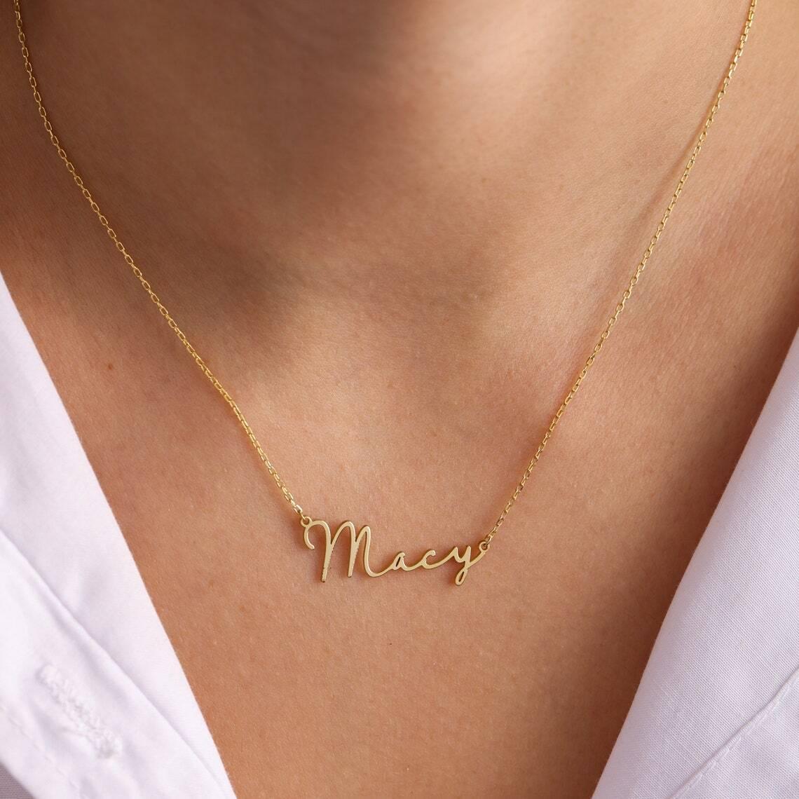 Personalized Minimalist Name Necklace - TheGivenGet